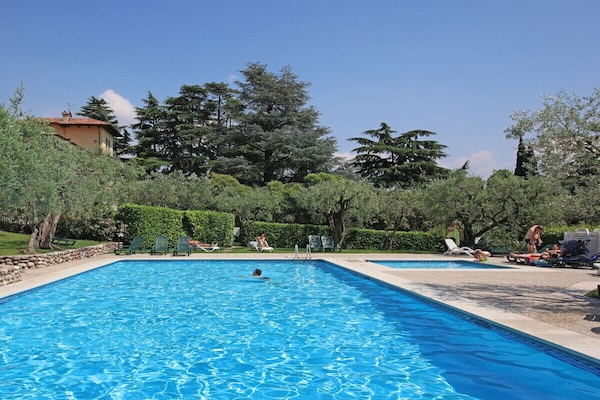 Foto van Pratone Trilo Appartement met terras - Vakantiehuis in Garda - Untagged
