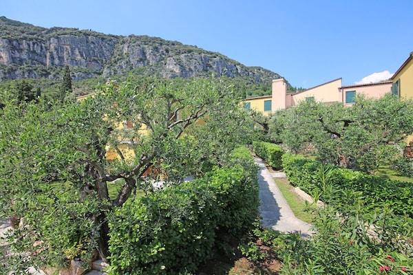Foto van Pratone Trilo Appartement met terras - Vakantiehuis in Garda - Untagged