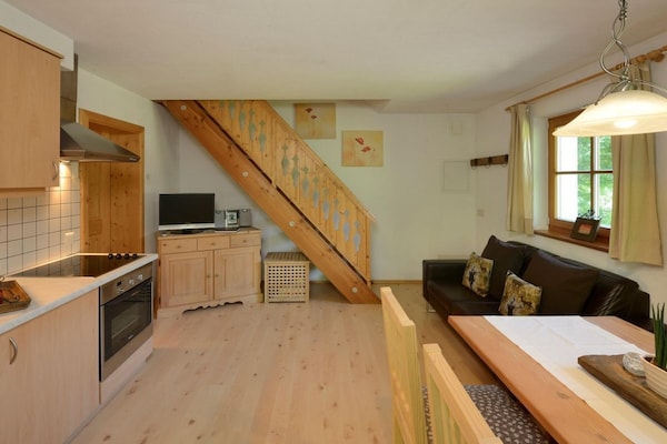Foto van Rainer in de agrarische gemeenschap - Vakantiehuis in Steinhaus Ahrntal Südtirol - DiningRoom