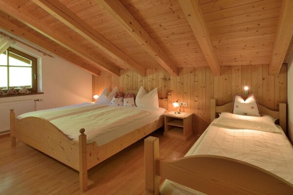 Foto van Rainer in de agrarische gemeenschap - Vakantiehuis in Steinhaus Ahrntal Südtirol - BedRoom