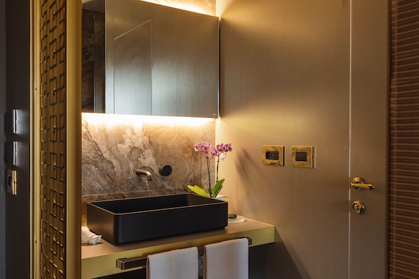 Foto van Premium vakantiehuis met zwembad - Vakantiehuis in Castel San Pietro Terme - BathRoom