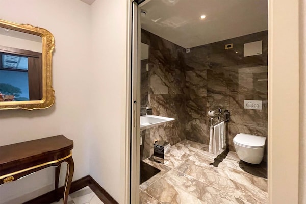 Foto van Premium vakantiehuis met zwembad - Vakantiehuis in Castel San Pietro Terme - BathRoom