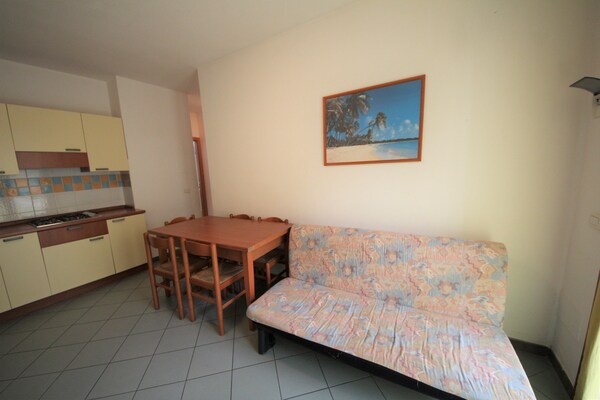 Foto van Twee slaapkamerappartement in Rosolina met ruimte - Vakantiehuis in Rosolina Mare RO - LivingRoom
