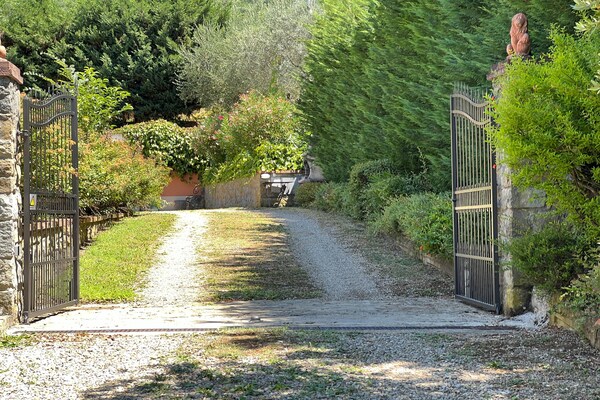 Foto van Villa in Toscane met privézwembad - Vakantiehuis in Loro Ciuffenna - HallReception