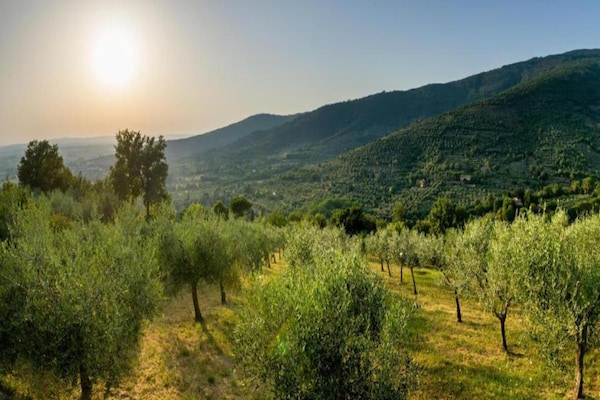 Foto van Boerderij in Toscane met zwembad en uitzicht - Vakantiehuis in Cortona - AreaSummer5KM
