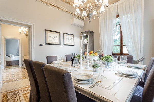 Foto van Boerderij bij Lucca met Zoutwaterzwembad - Vakantiehuis in Capannori - DiningRoom