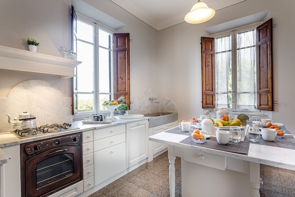 Foto van Boerderij bij Lucca met Zoutwaterzwembad - Vakantiehuis in Capannori - Kitchen
