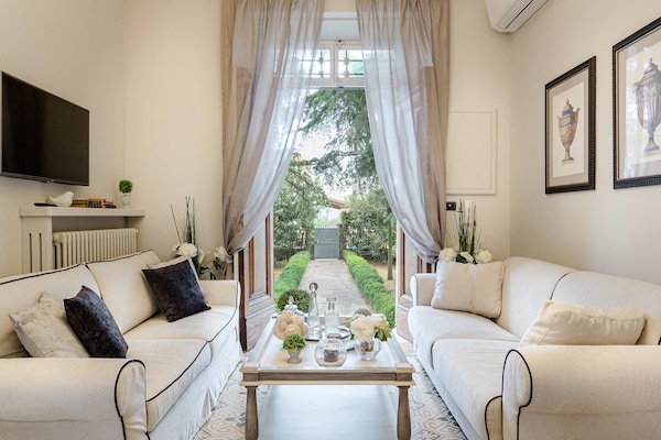 Foto van Boerderij bij Lucca met Zoutwaterzwembad - Vakantiehuis in Capannori - BedRoom