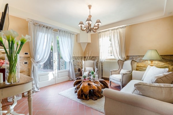 Foto van Boerderij bij Lucca met Zoutwaterzwembad - Vakantiehuis in Capannori - BedRoom