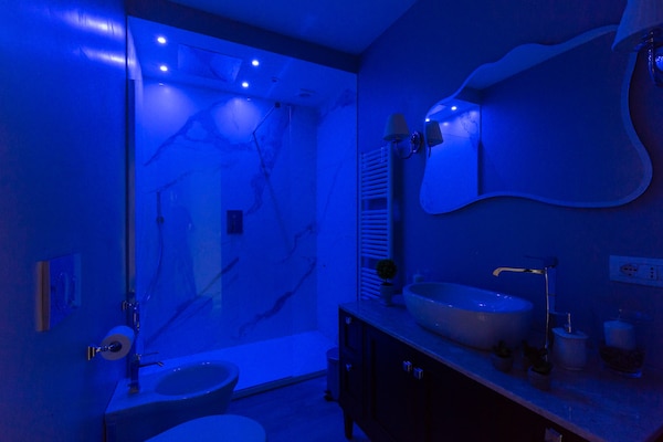 Foto van Boerderij bij Lucca met Zoutwaterzwembad - Vakantiehuis in Capannori - BathRoom