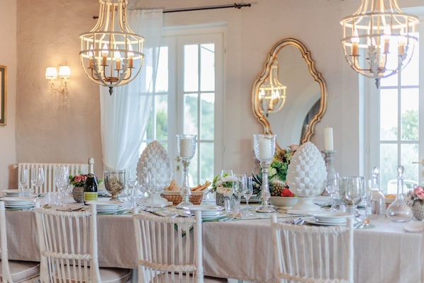 Foto van Toscaanse boerderij met prachtig uitzicht - Vakantiehuis in Capannori - DiningRoom