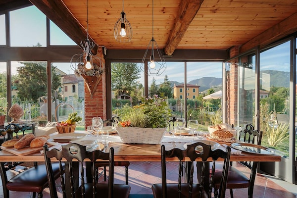 Foto van Villa in Marlia met zwembad bij Lucca - Vakantiehuis in Marlia - DiningRoom
