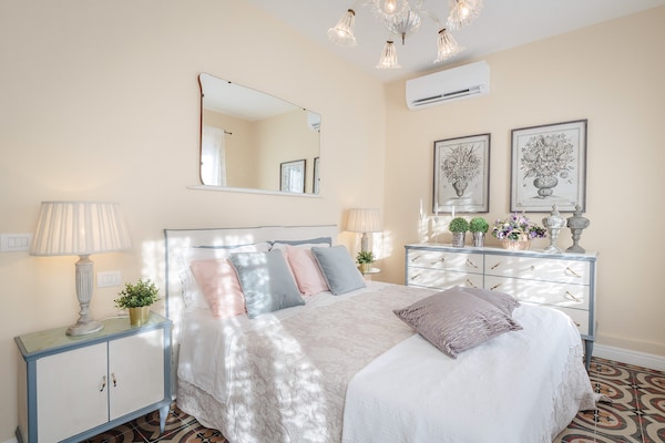 Foto van Villa in Marlia met zwembad bij Lucca - Vakantiehuis in Marlia - BedRoom