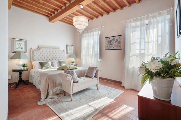 Foto van Villa in Marlia met zwembad bij Lucca - Vakantiehuis in Marlia - BedRoom