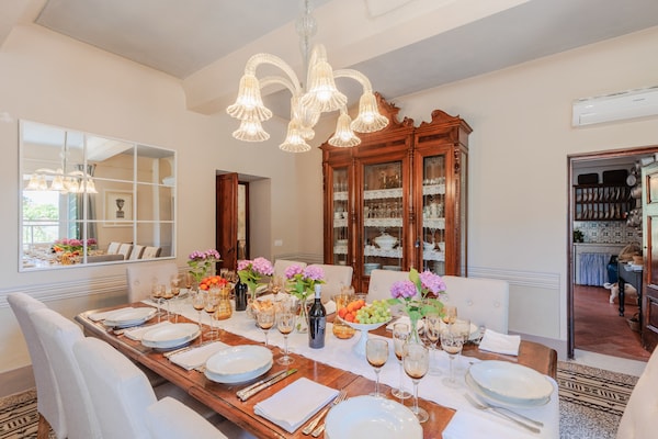 Foto van Villa bij Lucca met tuinuitzicht - Vakantiehuis in Vorno - DiningRoom