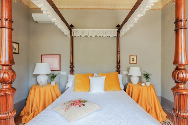 Foto van Villa bij Lucca met tuinuitzicht - Vakantiehuis in Vorno - BedRoom