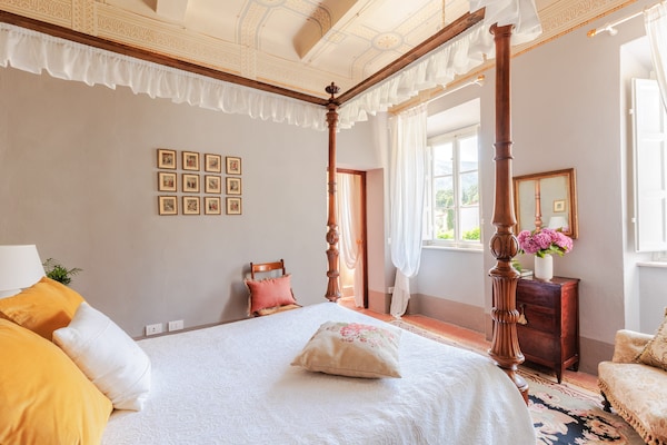 Foto van Villa bij Lucca met tuinuitzicht - Vakantiehuis in Vorno - BedRoom