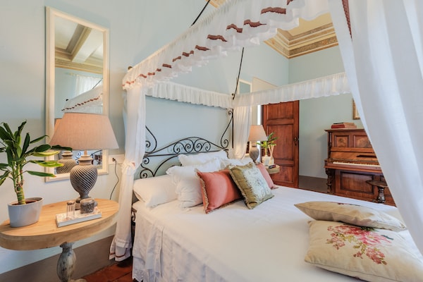 Foto van Villa bij Lucca met tuinuitzicht - Vakantiehuis in Vorno - BedRoom
