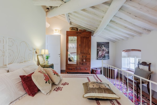 Foto van Villa bij Lucca met tuinuitzicht - Vakantiehuis in Vorno - BedRoom