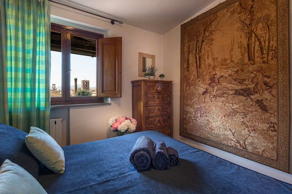 Foto van Appartement in Lucca bij Guinigi Toren - Vakantiehuis in Lucca - BedRoom