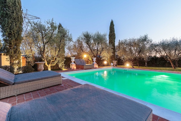 Foto van Villa bij Lucca met privézwembad - Vakantiehuis in Maggiano - PoolOfHouse