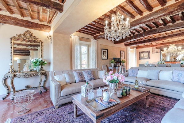 Foto van Villa bij Lucca met privézwembad - Vakantiehuis in Maggiano - LivingRoom