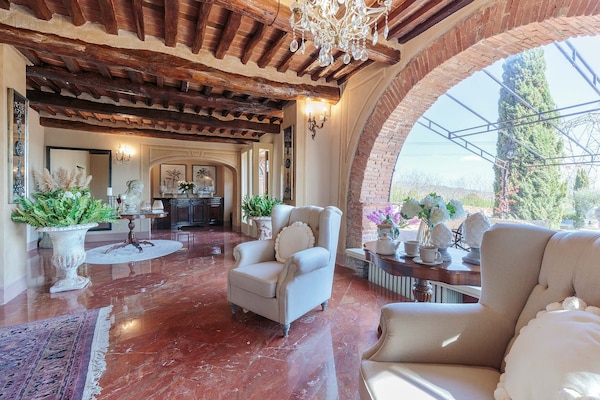 Foto van Villa bij Lucca met privézwembad - Vakantiehuis in Maggiano - LivingRoom