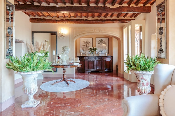 Foto van Villa bij Lucca met privézwembad - Vakantiehuis in Maggiano - LivingRoom