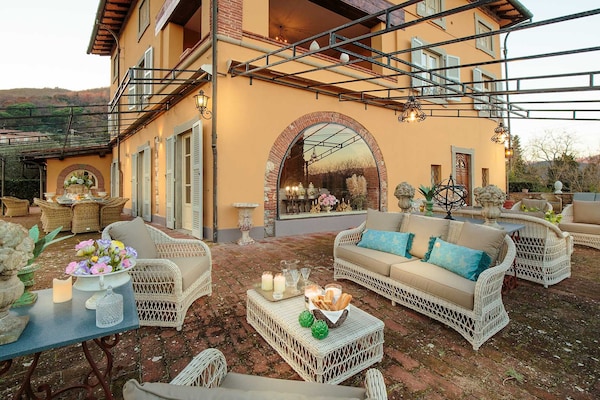 Foto van Villa bij Lucca met privézwembad - Vakantiehuis in Maggiano - ExteriorSummer