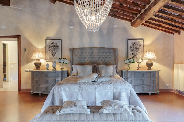 Foto van Villa bij Lucca met privézwembad - Vakantiehuis in Maggiano - BedRoom