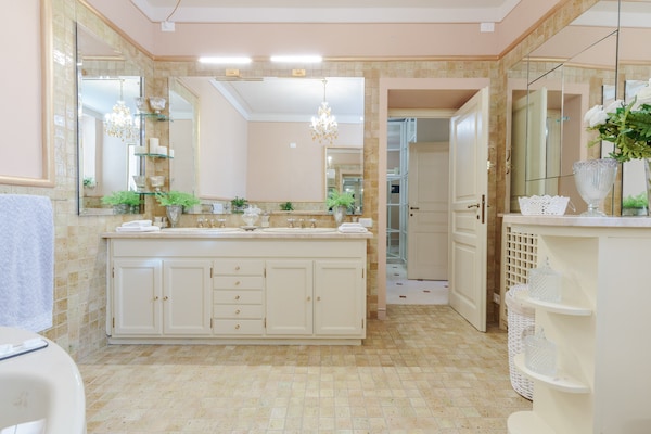 Foto van Villa bij Lucca met privézwembad - Vakantiehuis in Maggiano - BathRoom