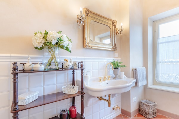 Foto van Villa bij Lucca met privézwembad - Vakantiehuis in Maggiano - BathRoom