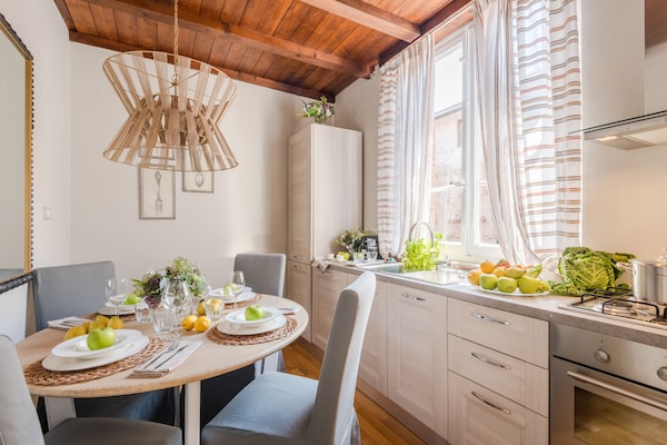 Foto van Licht appartement in de kunstwijk van Lucca - Vakantiehuis in Lucca - DiningRoom