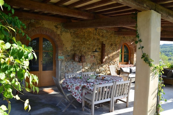 Foto van Privézwembadvilla in Toscane - Vakantiehuis in Chianni - TerraceBalcony