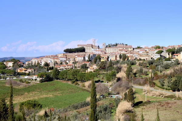Foto van Toscaans landhuis met privé zwembad - Vakantiehuis in Montescudaio - AreaSummer20KM
