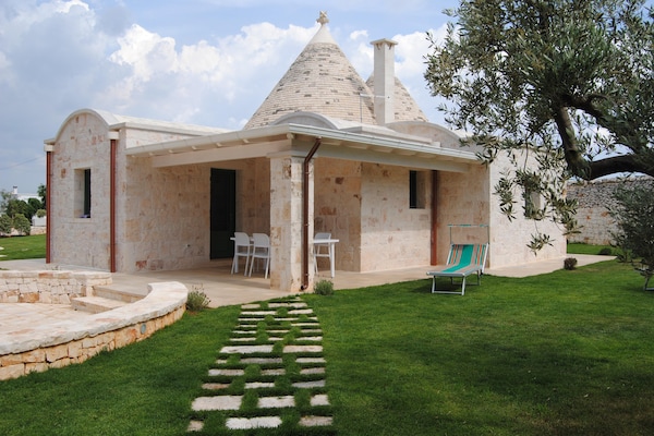 Foto van Trullo in Apulië met Privézwembad - Vakantiehuis in Cisternino - ExteriorSummer