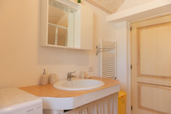 Foto van Vakantiehuis in Valle d'Itria met Zwembad - Vakantiehuis in Ostuni - BathRoom