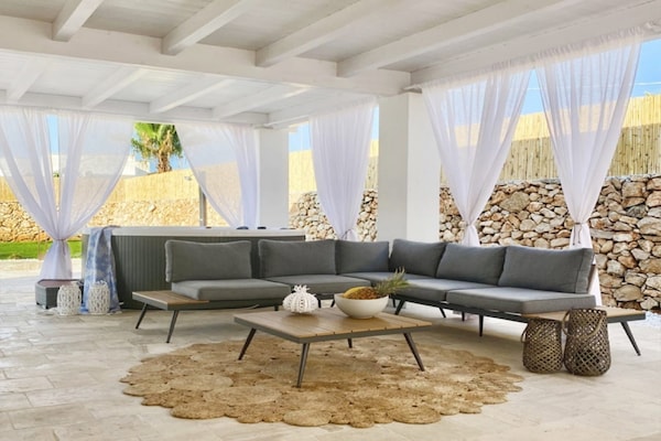 Foto van Trullo Salento vlakbij het strand van Punta Pizzo - Vakantiehuis in Capilungo LE - LivingRoom