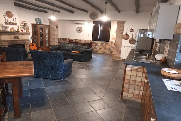 Foto van Villa in Sicilië bij Taormina stranden - Vakantiehuis in Gaggi - DiningRoom