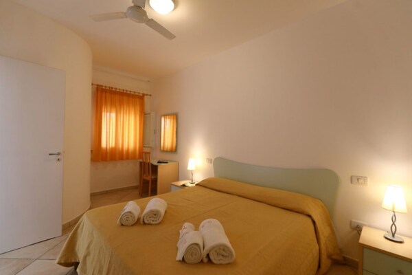 Foto van Studio voor stellen in Capo Vaticano met zwembad - Vakantiehuis in Capo Vaticano - BedRoom