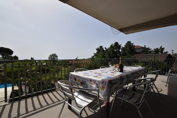 Foto van Villa met uitzicht op de Etna, tuin en zwembad - Vakantiehuis in Santa Venerina - TerraceBalcony