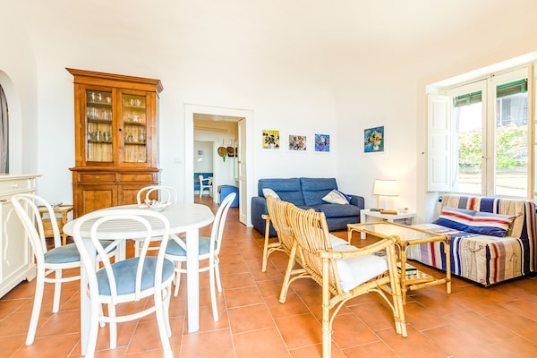 Foto van Vakantiehuis bij Etna Strand Santa Tecla - Vakantiehuis in SANTA TECLA ACIREALE - LivingRoom