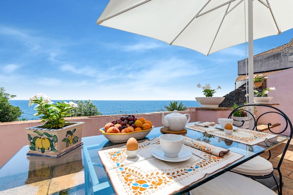 Foto van Vakantiehuis bij Etna Strand Santa Tecla - Vakantiehuis in SANTA TECLA ACIREALE - TerraceBalcony