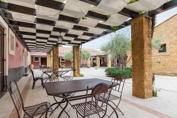 Foto van Idyllische ontsnapping met tennis - Vakantiehuis in Carlentini - TerraceBalcony
