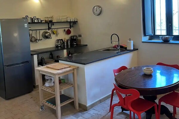 Foto van Villa in Sicilië met uitzicht op de Etna - Vakantiehuis in Carlentini - Kitchen