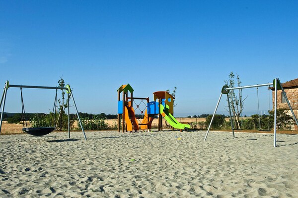 Foto van Antico Borgo Casalappi, appartementen in Campiglia Marittima - GardenSummer