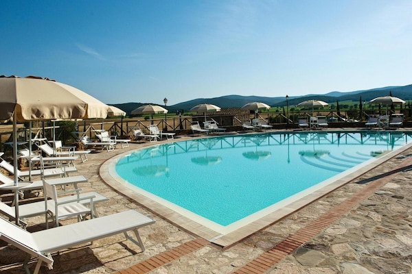 Foto van Antico Borgo Casalappi, appartementen in Campiglia Marittima - PoolOfHouse