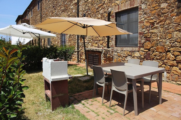 Foto van Antico Borgo Casalappi, appartementen in Campiglia Marittima - TerraceBalcony