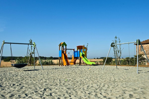Foto van Antico Borgo Casalappi, appartementen in Campiglia Marittima - GardenSummer