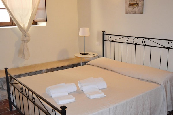 Foto van Antico Borgo Casalappi, appartementen in Campiglia Marittima - BedRoom